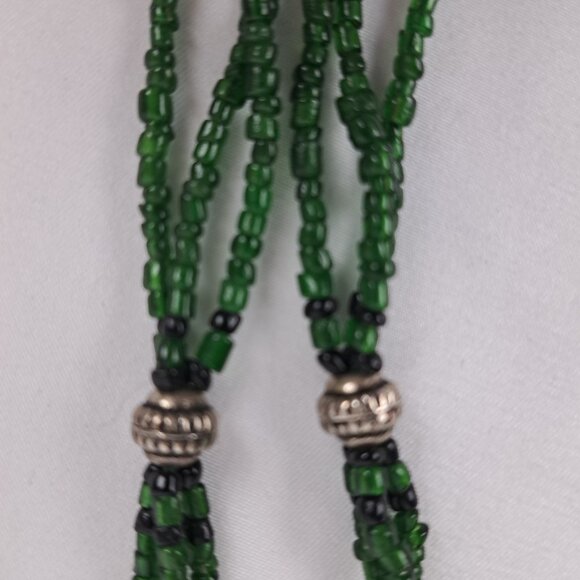 Long Multi Strand Green Glass Seed Bead Necklace w/ Silver Tone Beads - Picture 8 of 16